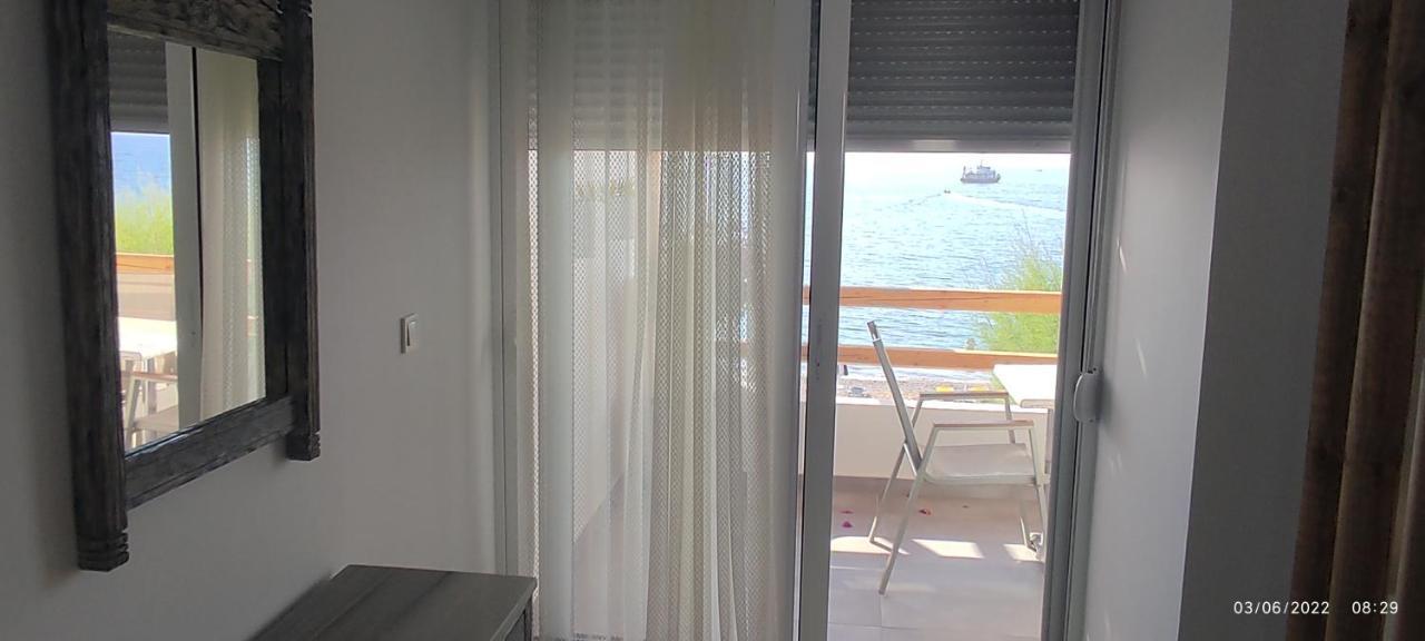 Ammos Stegna Appartement *